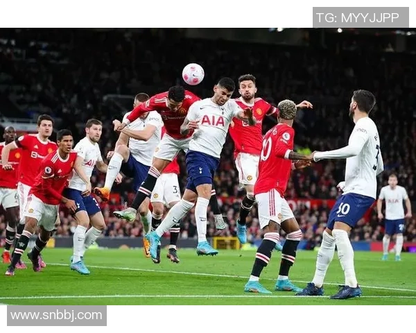 利物浦与阿森纳激战正酣精彩瞬间图片回顾与分析 利物浦与阿森纳激战正酣精彩瞬间图片回顾与分析